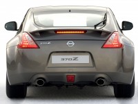 Nissan 370Z photo