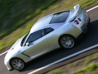 Nissan GT-R 2008 photo