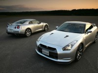Nissan GT-R 2008 photo