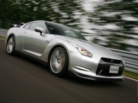Nissan GT-R 2008 photo