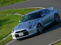 Nissan GT-R 2008 photo