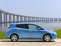 Nissan Leaf 2012 photo