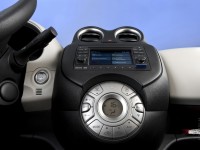 Nissan Micra 2010 photo