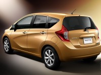 Nissan Note 2012 photo