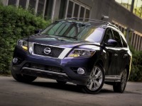 Nissan Pathfinder photo