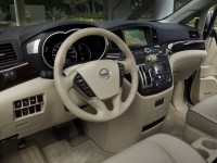 Nissan Quest photo