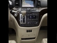 Nissan Quest photo