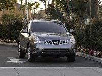 Nissan Rogue photo