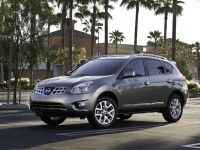 Nissan Rogue photo