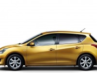 Nissan Tiida photo